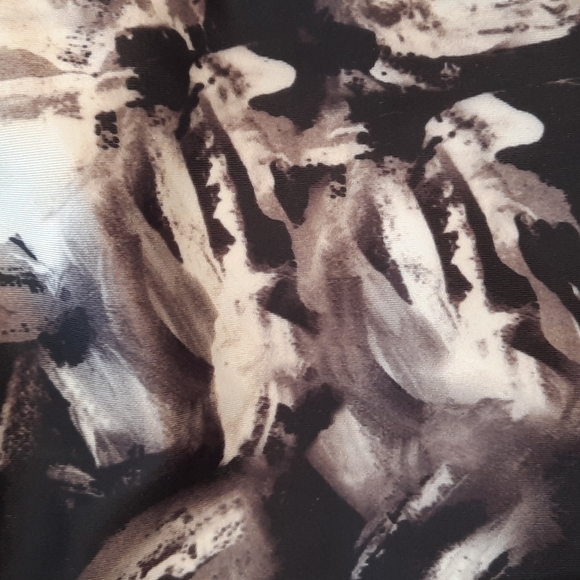 Elliatt scuba midi dress - Picture 16 of 16